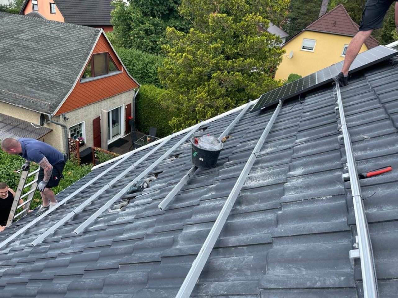 Zendure SolarFlow 4000: 8 kWh Speicher für 1.999 € — Montageteam Marx Berlin